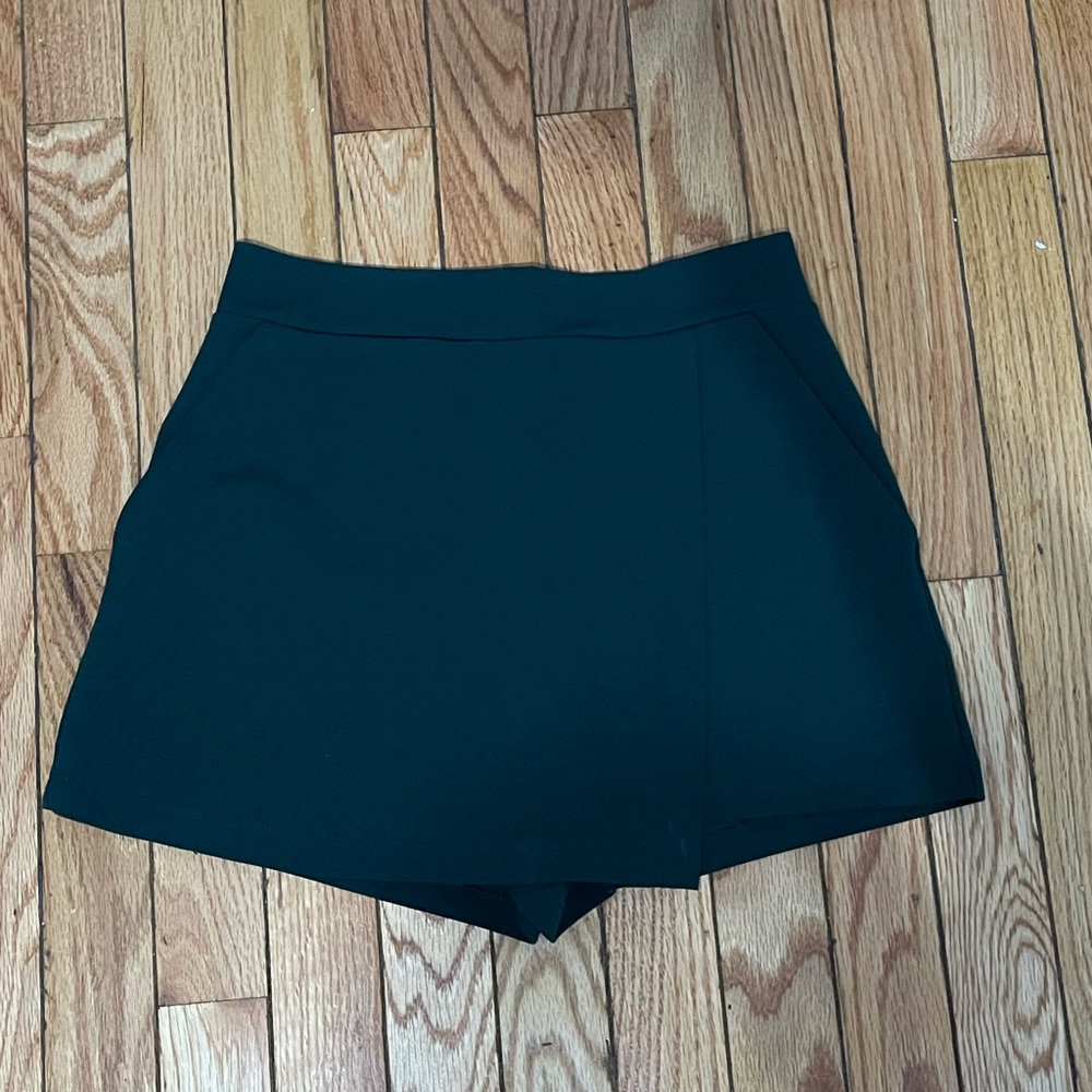 Dark green skort - mini - size S